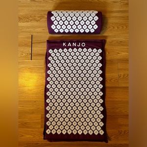 Kanjo acupressure mat And Pillow Set For Back & Neck Pain Relief W/Carry Case